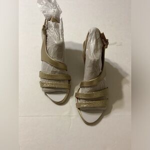 Naturalizer Taimi Champagne Platform Heels Size 7.5